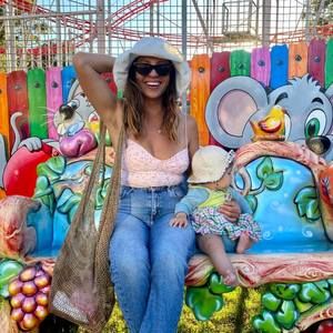 Meet your Posher, Jade